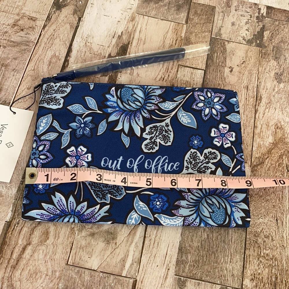 NWT Vera Bradley Lighten Up Wristlet collection - Picture 2 of 5